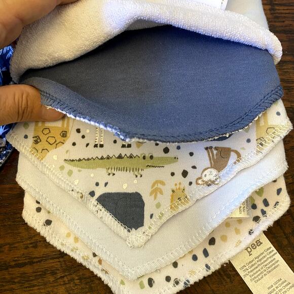 Chickpea NWT Unisex Baby Bandana Bibs 5 pack 0-12mo/2 Baby Daulia Bibs - Picture 6 of 7